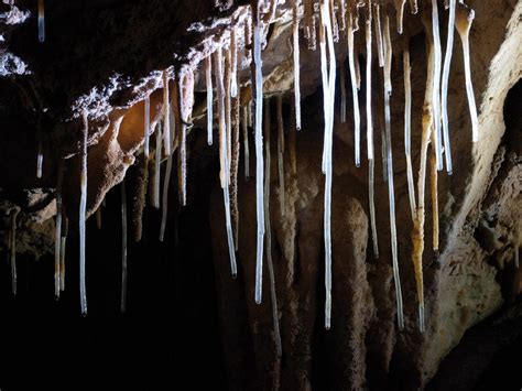Foto: Cuevo de Ojo Guareña | 10 cuevas para visitar en España