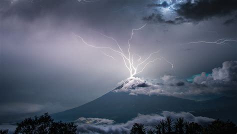 Foto de Sergio Montúfar del Volcán de Agua fue publicada ...