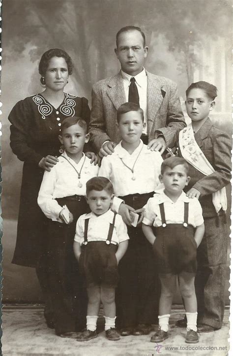 foto postal antigua de una familia con sus hijo   Comprar ...