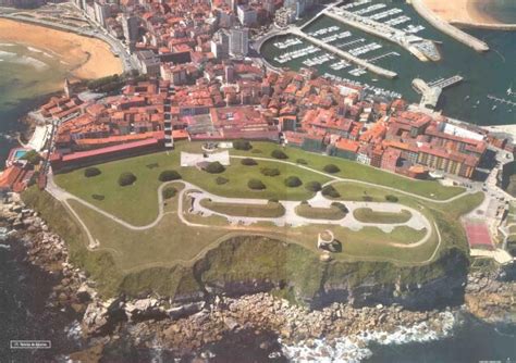 Fotografías de Gijón en 2003