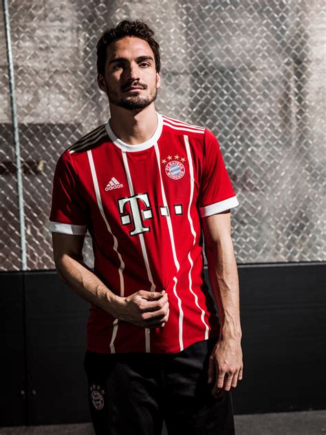 FOTOS  CAMBIO DE DISEÑO: Bayern Munich presentó su nuevo ...
