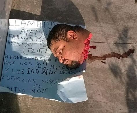 Fotos de un decapitado   El Blog del Narco oficial ...