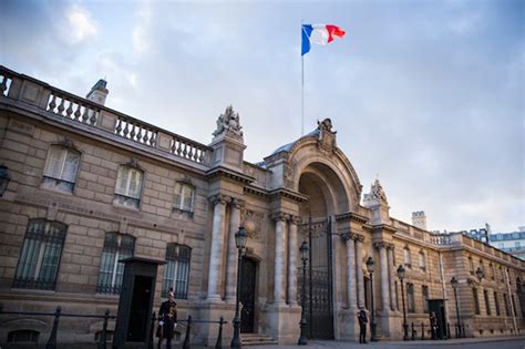 Francia bloquea 22.000 millones de euros del Banco Central ...