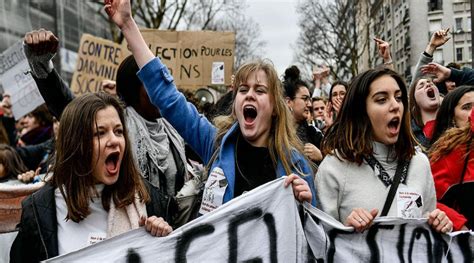 Francia: Estudiantes marchan contra reforma educativa