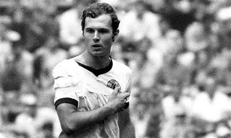 Franz Beckenbauer, el mejor defensa central de la historia