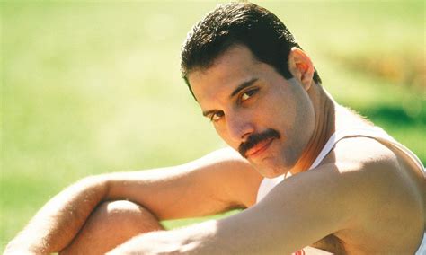 Freddie Mercury: 26 años sin el genio