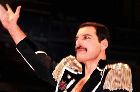 Freddie Mercury, el ícono del rock que hoy celebraría su ...