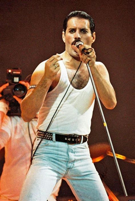 Freddie Mercury en Live Aid | La bitácora de Queen