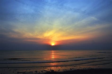Free picture: sunrise, sky, cloud, sun, dawn, water, beach ...