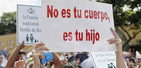 Frenan intento de legalización del aborto en México