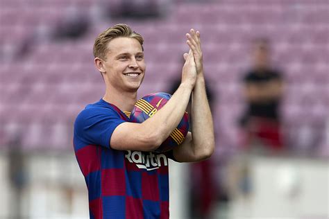 Frenkie de Jong can bring the color back to Barcelona’s ...