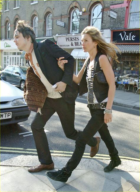 Full Sized Photo of kate moss pete doherty 01 | Photo ...