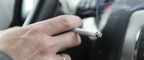 Fumar en el coche no está prohibido, pero te pueden sancionar   Summa ...