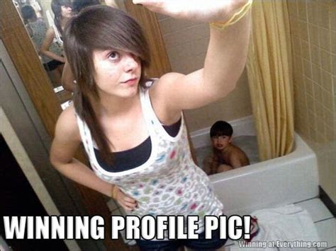 Funny Bathroom Mirror Profile Pictures   25 Pics