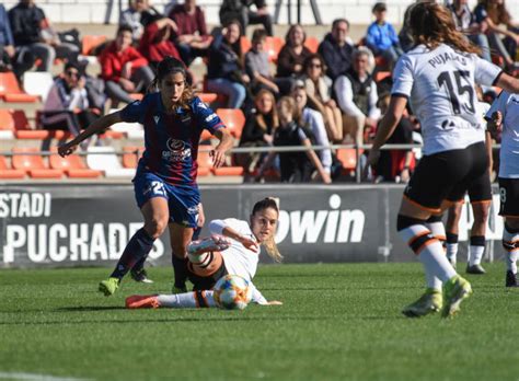 #Fútbol | Catorce jugadoras del Valencia CF Femenino finalizan contrato ...