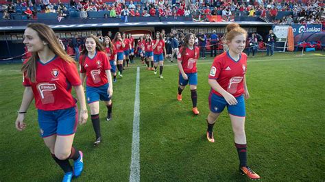 Fútbol Femenino: El Sadar albergará un partido de fútbol ...