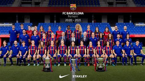 Fútbol femenino | Foto oficial del Barça con el triplete:  Una ...