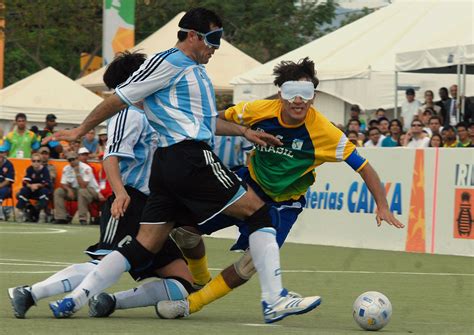 Fútbol para ciegos   Wikipedia, la enciclopedia libre
