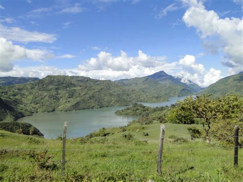 Gachalá  Cundinamarca :  Capital Hidroeléctrica de Colombia .