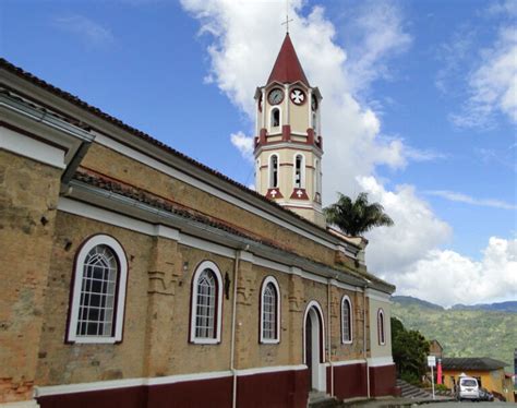 Gachalá  Cundinamarca :  Capital Hidroeléctrica de Colombia .