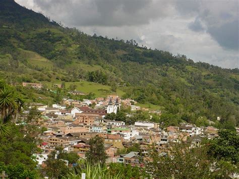 Gacheta. El Guavio. Cundinamarca. By Ray Hawkins