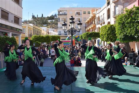 Gádor celebra con izado de la bandera, música y bailes típicos el Día ...