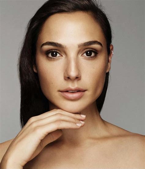 Gal Gadot Plastic Surgery Rumors Addressed – Before and ...