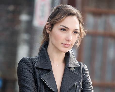 Gal Gadot Secures Her Next Role, Boards ‘Criminal’ | mxdwn ...