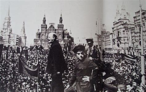 Galería de fotos y película sobre la Revolución Rusa