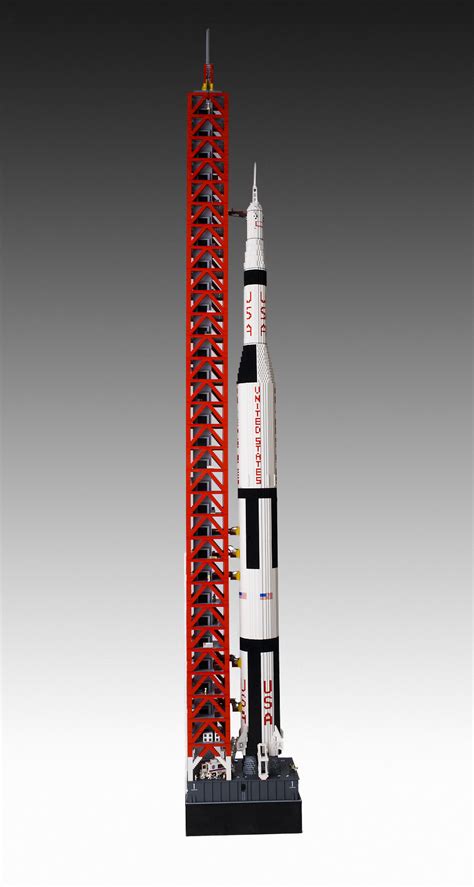 Geek Art Gallery: Lego Creations: Saturn V Rocket