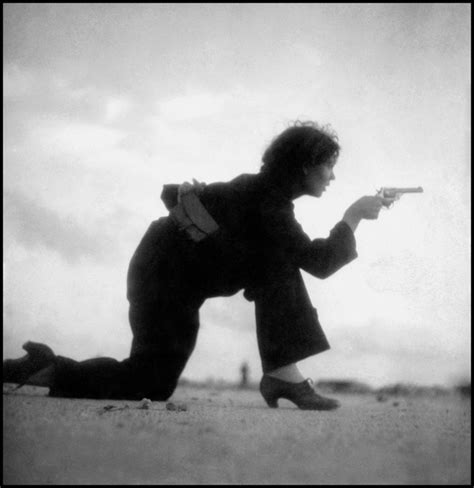 Gerda Taro: a história da fotógrafa pioneira na cobertura de guerras