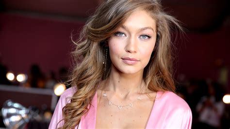 Gigi Hadid Is Warned She s  Not Welcome  In China For The ...