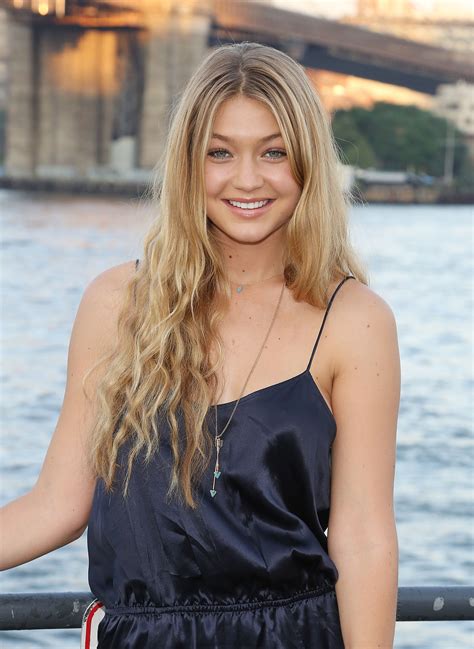 Gigi Hadid Looks Unrecognizable With Dark Hair and Heavy ...