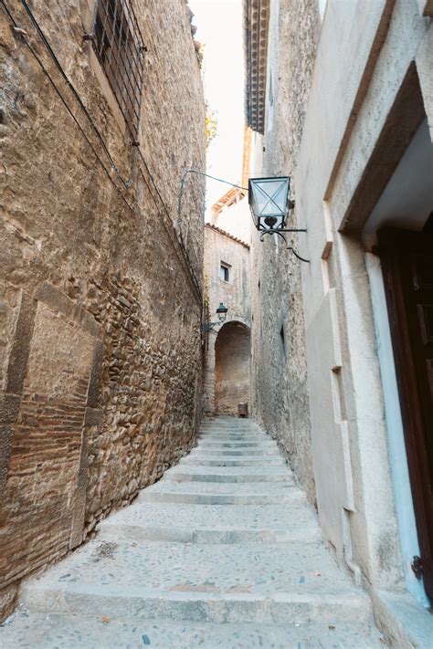 Girona in Game of Thrones: Free DIY Walking Tour & Filming Locations!