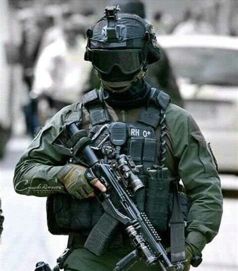 GOES Policía Nacional de Colombia | Policia nacional, Militar, Fotos ...
