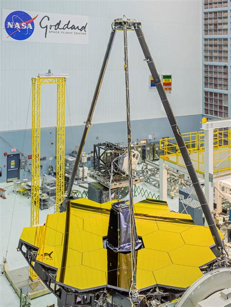 Golden eye: James Webb Space Telescope’s mirror unveiled – Astronomy Now