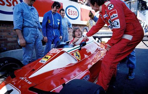 GP de Mónaco 1976. James Hunt y Niki Lauda, Ferrari 312T ...
