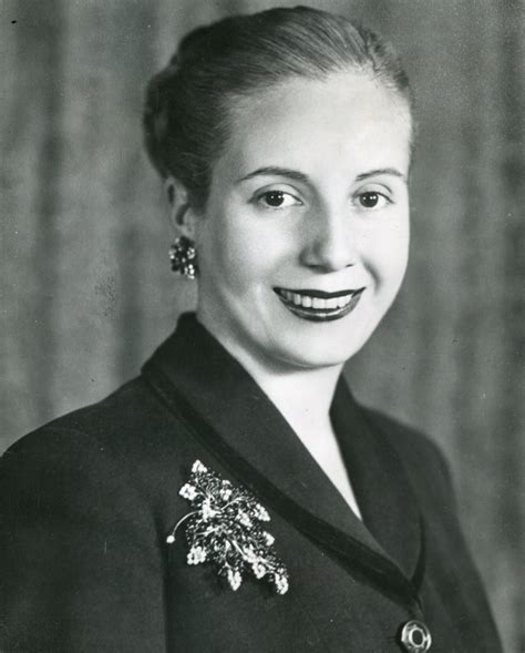 Grandes funerales: Eva Perón | Entre piedras y cipreses