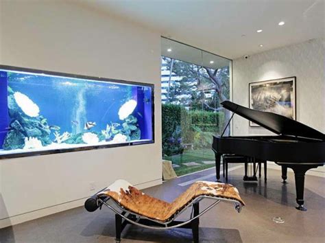 Grands aquariums pour l’intérieur | Wall aquarium, Aquarium design ...
