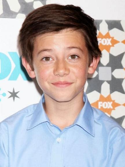 Griffin Gluck Death Fact Check, Birthday & Age | Dead or Kicking