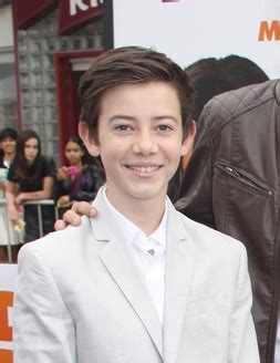 Griffin Gluck Ethnicity of Celebs | What Nationality Ancestry Race