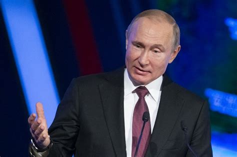 Grupo de brujas respalda a Vladimir Putin ante la caída de ...