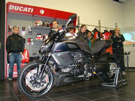 Gubra presentó la Ducati Diavel en Las Palmas ...