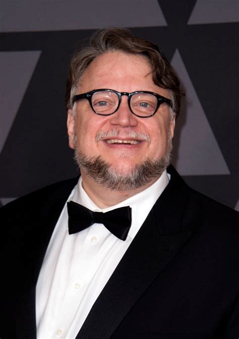 ¡Guillermo del Toro demuestra tener un ENORME corazón!