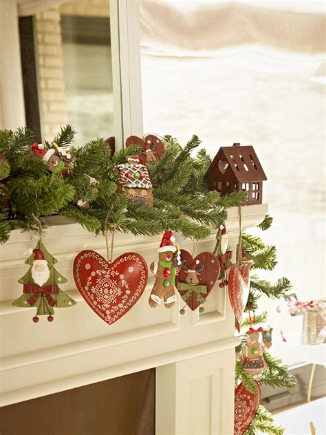 Guirnaldas y coronas: 15 manualidades de Navidad para decorar
