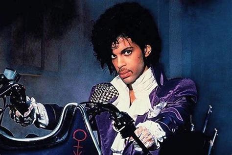 Habrá película con canciones de Prince... a lo  ¡Mamma Mía!