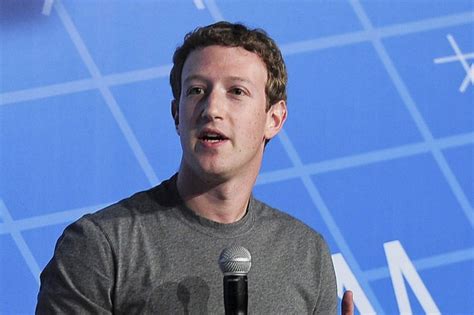 Hackean redes sociales de Mark Zuckerberg, creador de Facebook