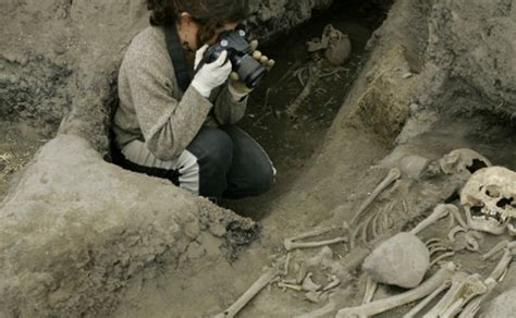 Hallan los restos de humanos más antiguos de la historia