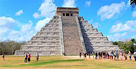 Hallaron una misteriosa pirámide maya oculta en Chichén ...