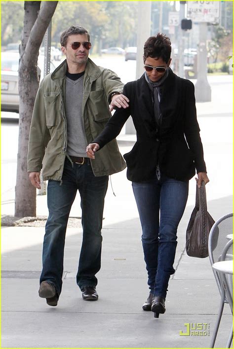 Halle Berry & Olivier Martinez: Sunday Brunch!: Photo ...